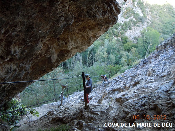 foto 10: Coves de Salgar