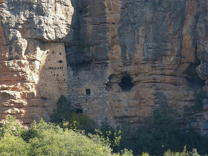 foto 0: Espluga del Castell de la Clua