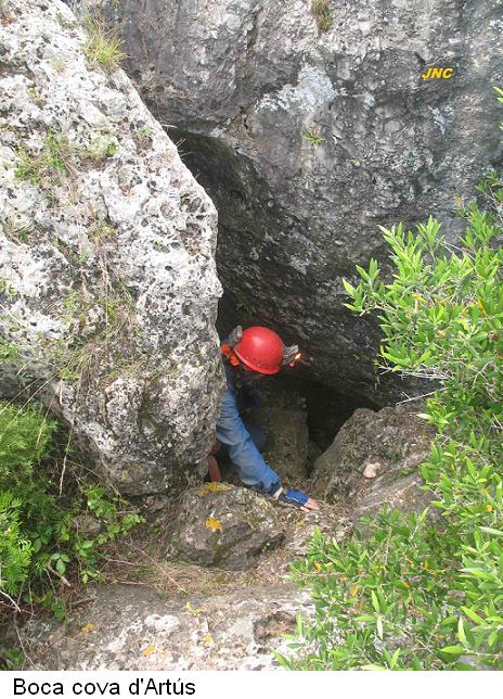 foto 0: Cova d'Artús-forat del Vent