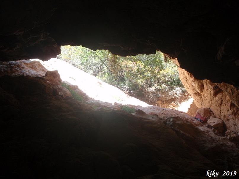 foto 5: Coveta del Barranc de les Caixes