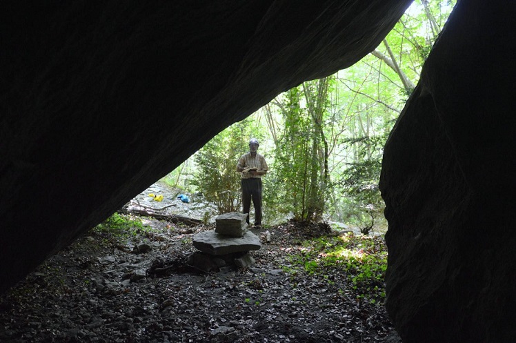 foto 4: Cova de la Font del Corb