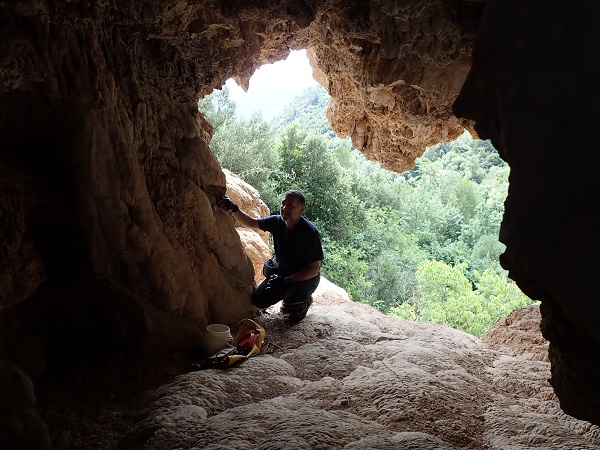 foto 5: Cova de les Escales de la Gloria