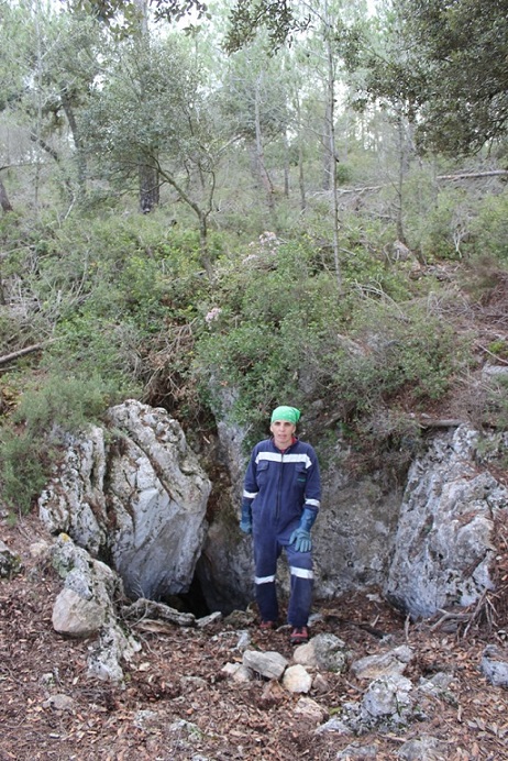 foto 0: Avenc Petit del Puig Pedregós