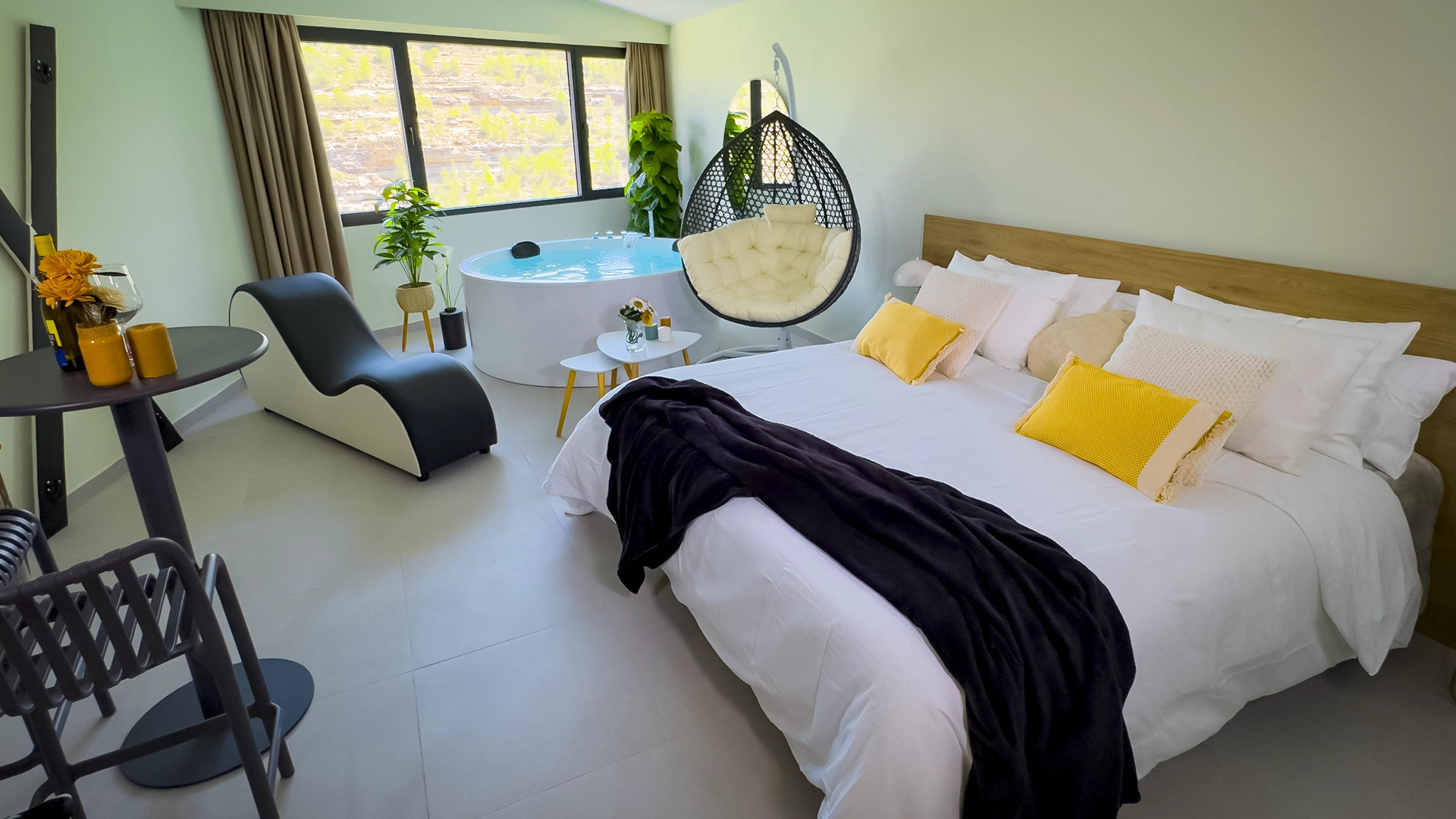 Panorama Suites 8