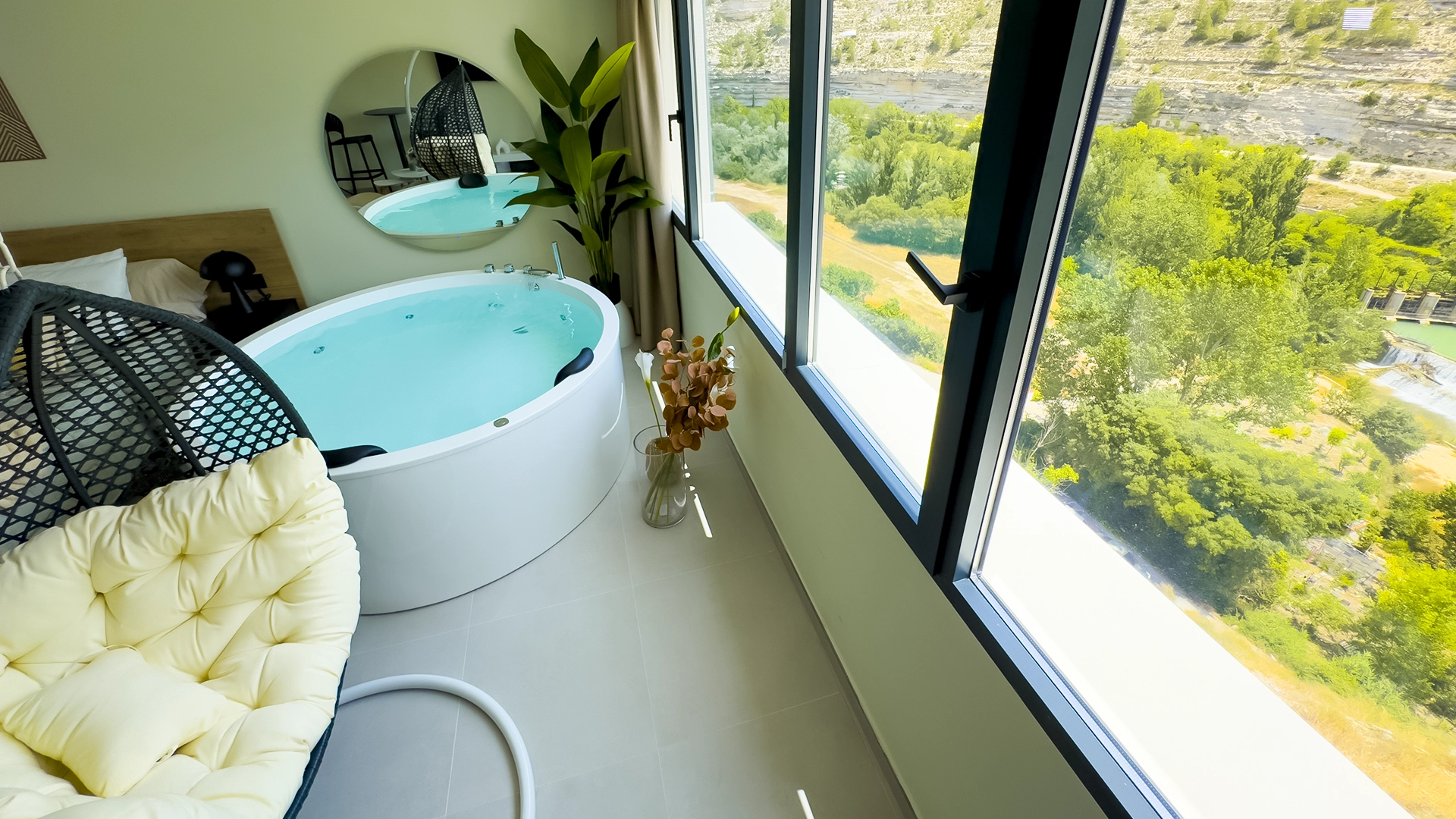 Panorama Suites 70