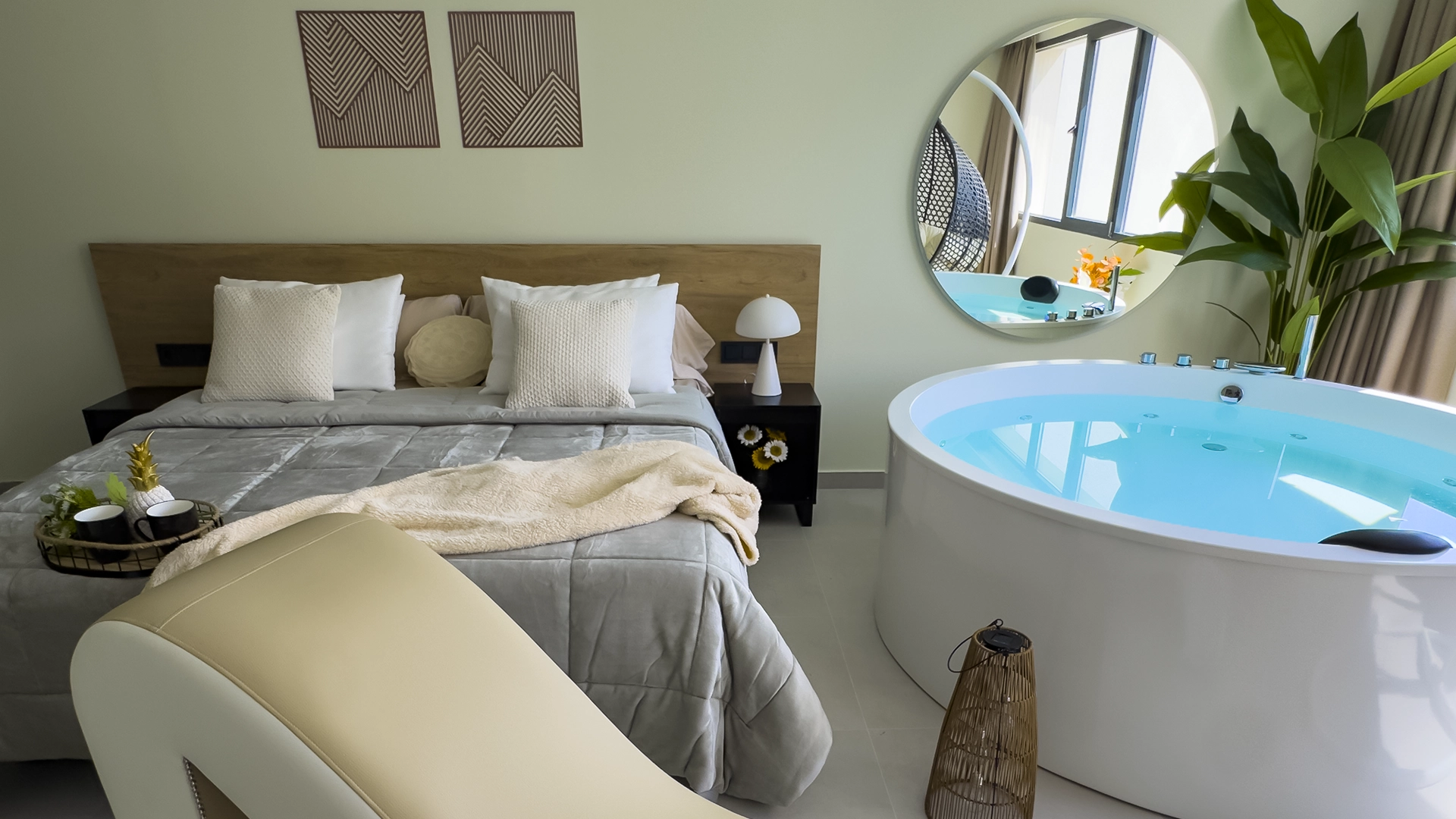 Panorama Suites 79