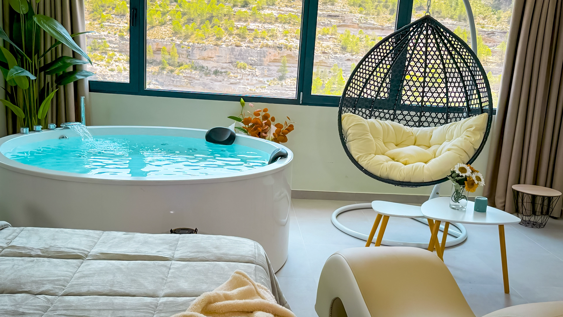 Panorama Suites 66