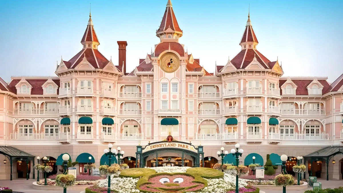 Disneyland Hotel