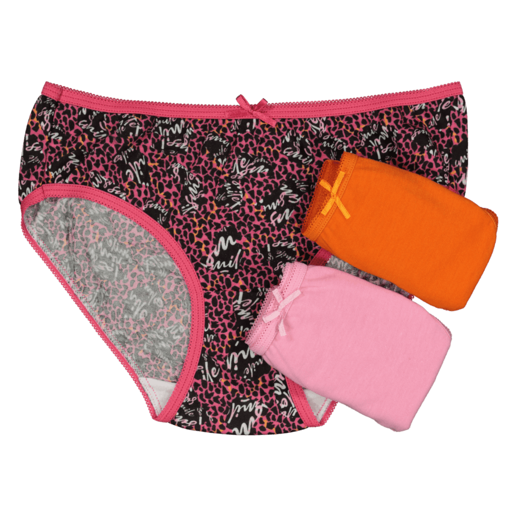 PEP Nigeria - Get 3-Pack panties for girls in-store! ✨ Save with our lowest  prices. Head in store today to shop these and other basics for your kids!  Girls' 3-Pack Underwear @