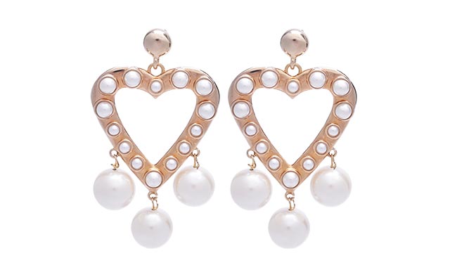 Pink and Romantic Accessory