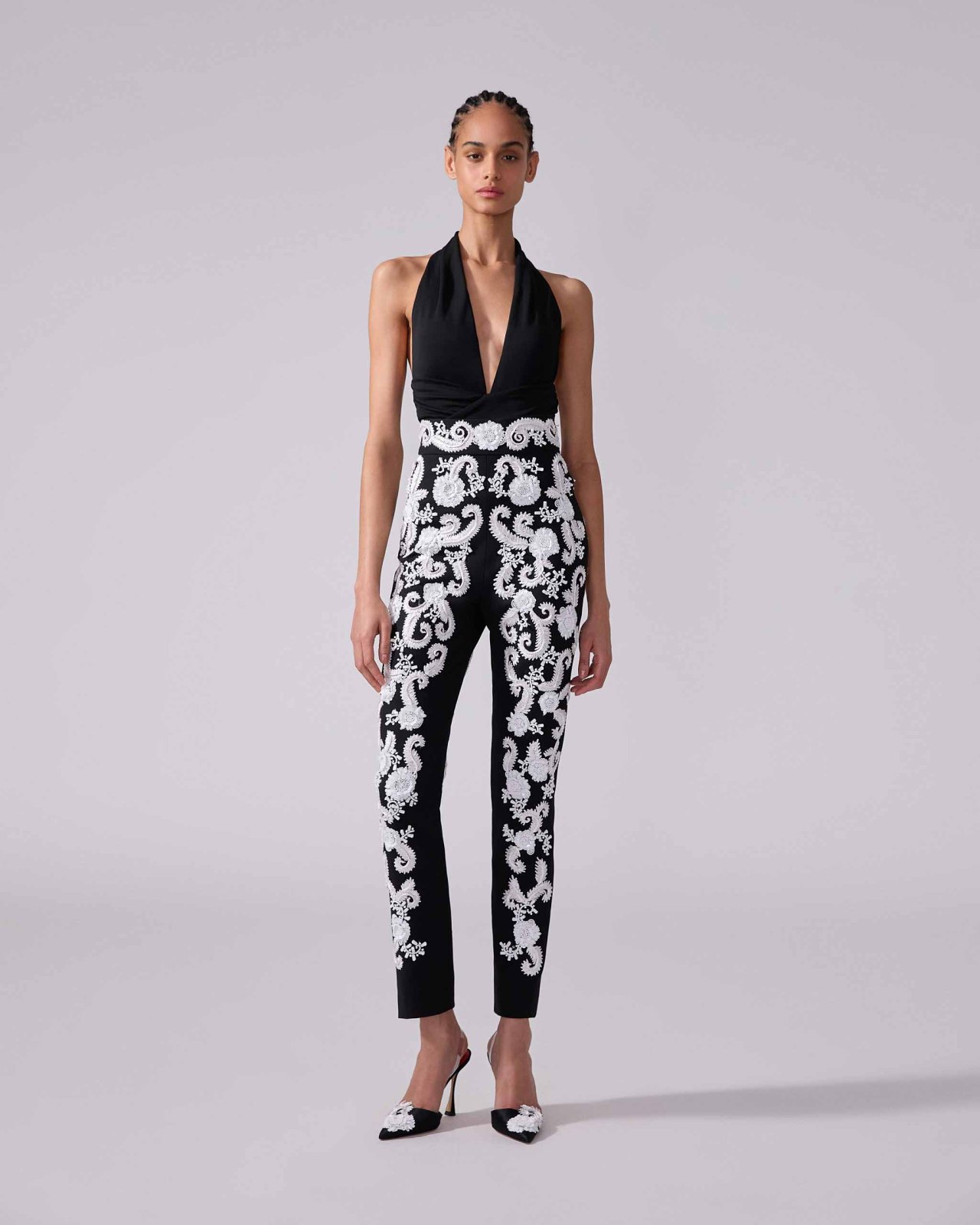 Embroidered Skinny Pants