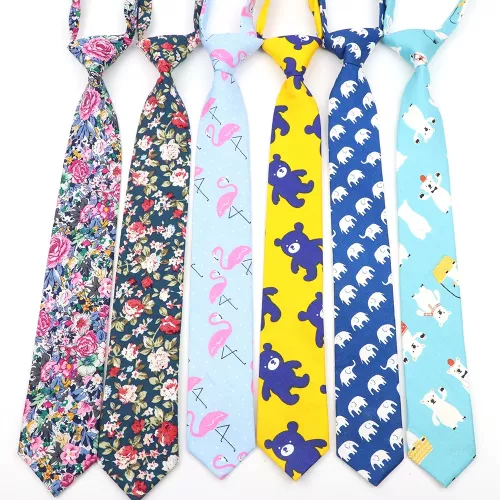 Cravatte scarne per la scuola di moda per ragazzi e ragazze Cravatta scozzese floreale tinta unita animale cartone animato casual Cravatta semplice pe
