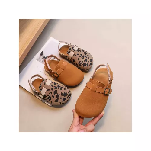 Nieuwe mode sandalen voor jongens meisjes ontwerp luipaard muilezelpantoffels kinderen plat ademend kurkzool elastische band bontglijbaan babyschoenen
