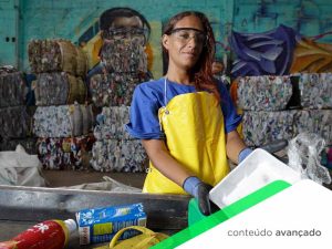 Quer saber como fazer a compensação ambiental de embalagens? Veja aqui as vantagens dos certificados de reciclagem como forma de comprovação.