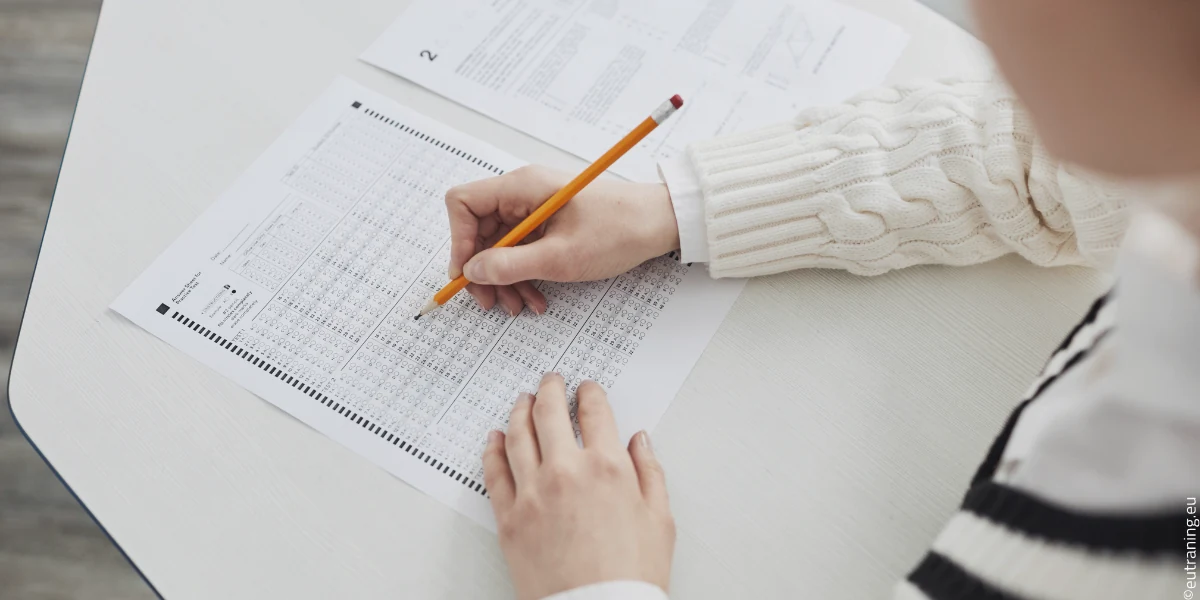2026 Verbal Reasoning: Free Tests & Strategy