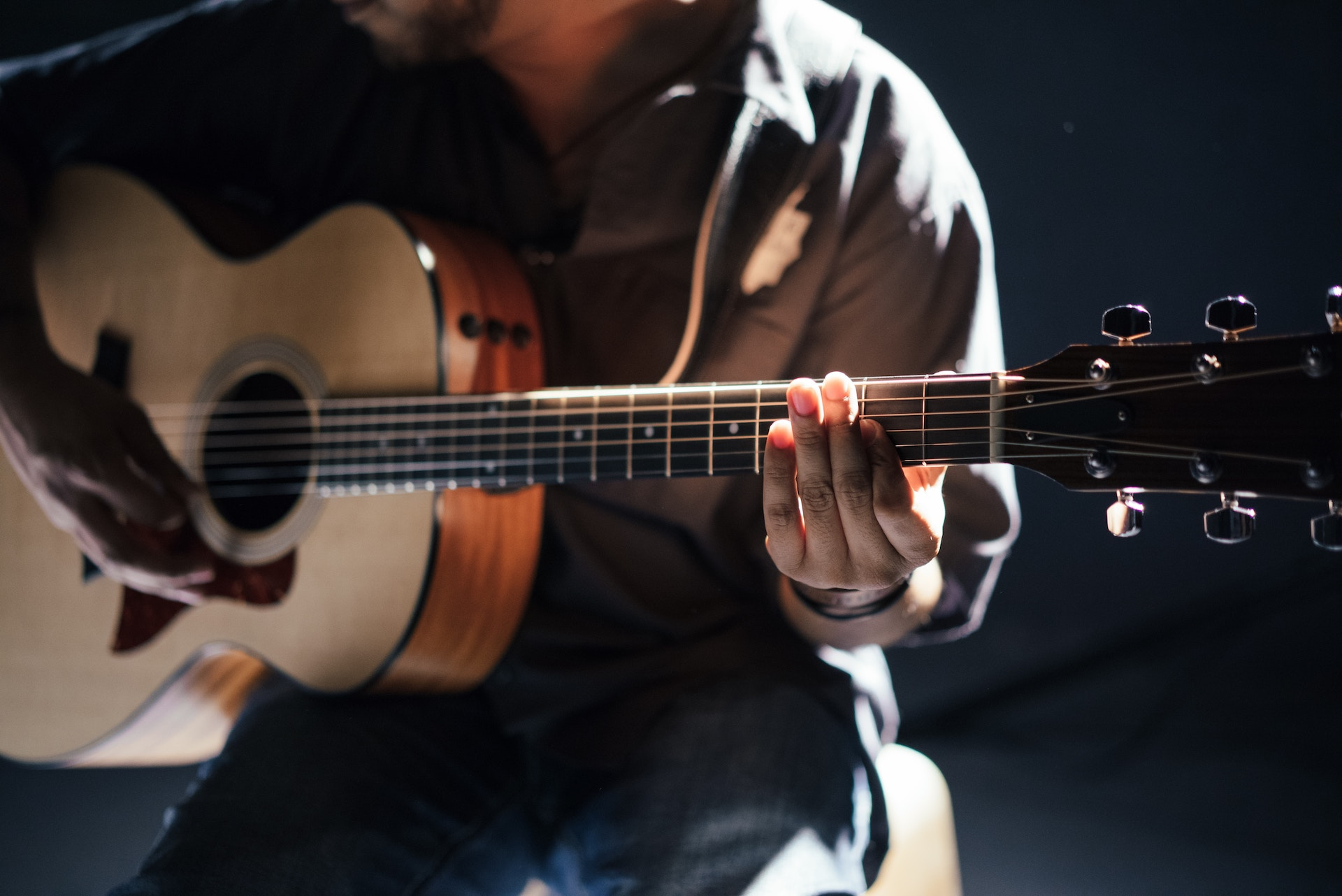 contratar guitarrista en Madrid.jpg