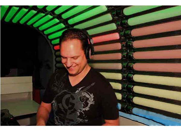DJ-experience.jpeg