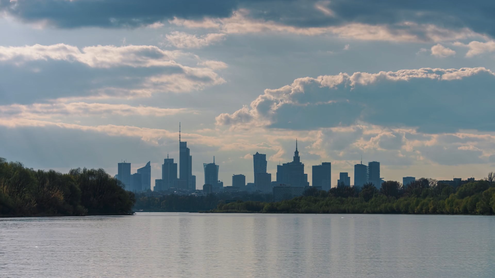 Video of Warsaw Skyline from day to night transition