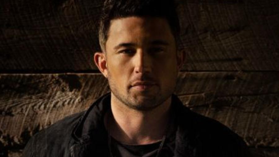 Country Nights with Michael Ray