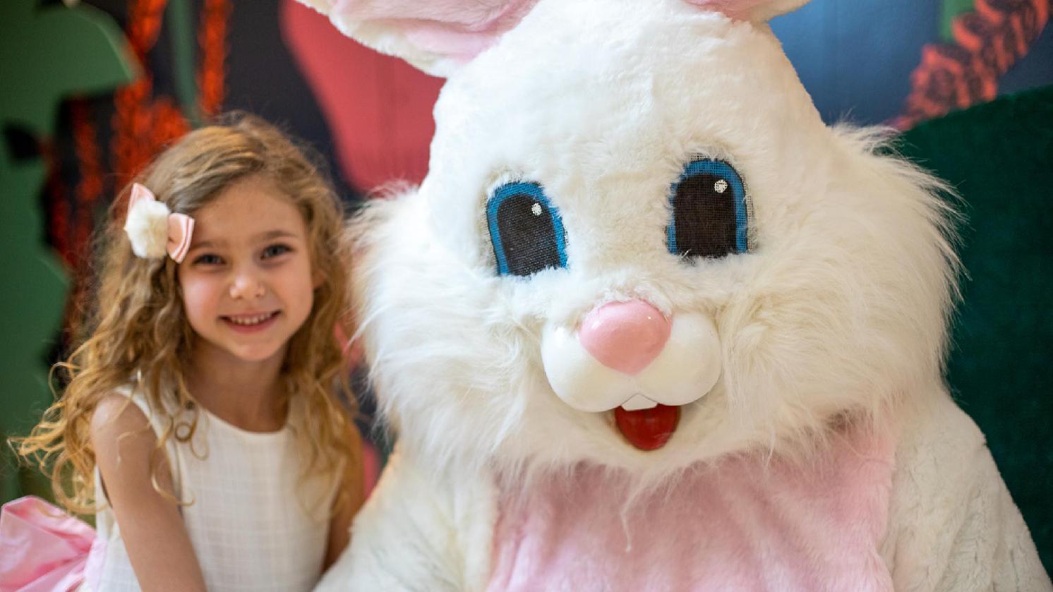 Visit The Easter Bunny at Galleria Dallas 15 APR 2022