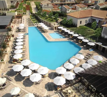 Снимка 2 на Apollonion Asterias Resort & Spa, Ликсури