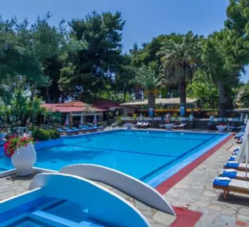 Снимка 2 на Porfi Beach Hotel, Никити