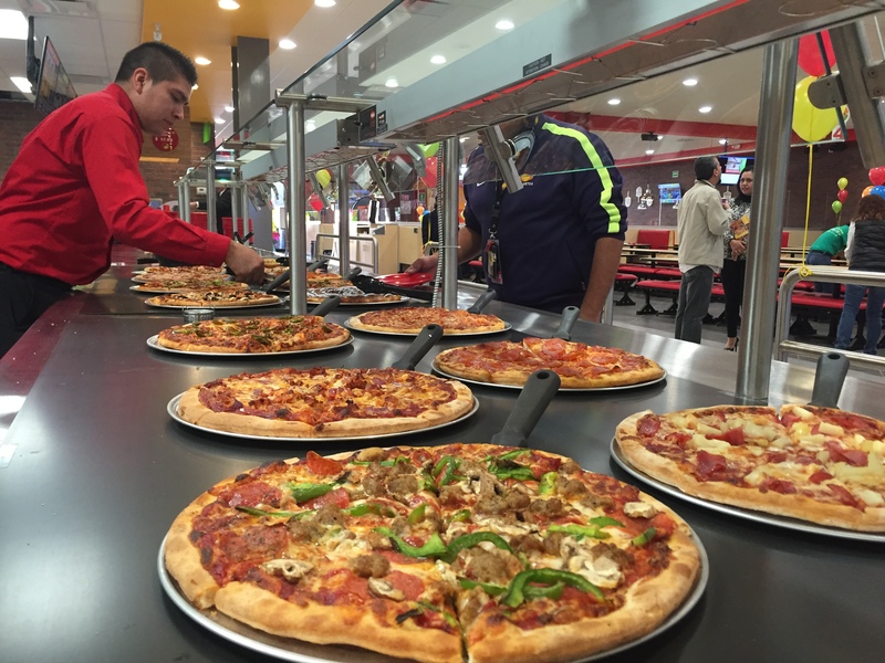 PETER PIPER PIZZA JURIQUILLA - EXA Querétaro