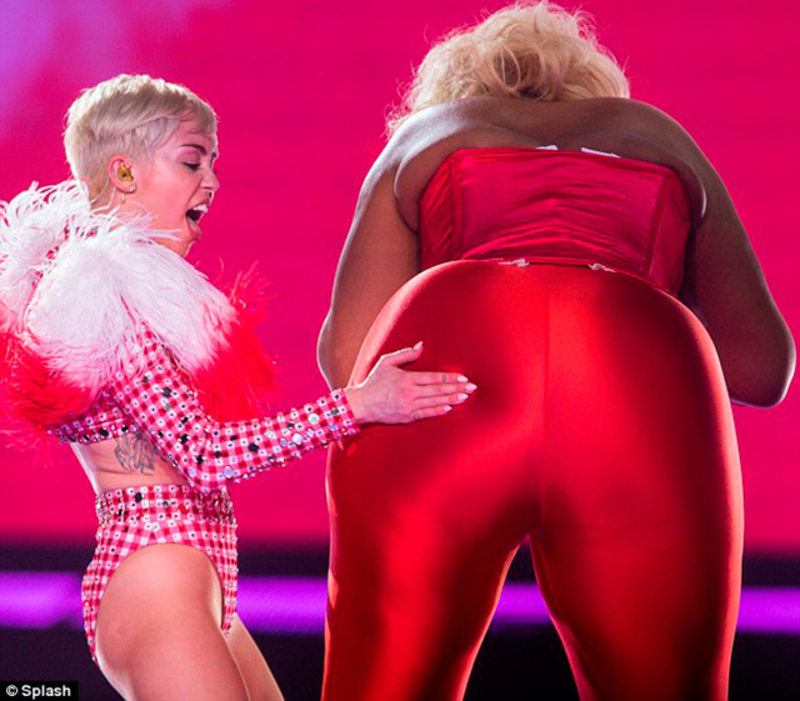 ¿Quieren cancelar la gira Bangerz de Miley?