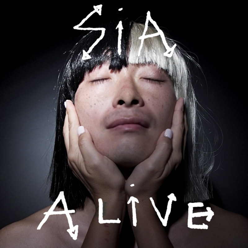 Sia lanzó el nuevo sencillo “Alive”.