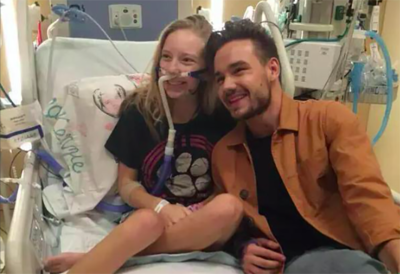 Liam Payne visita a una fan en el hospital