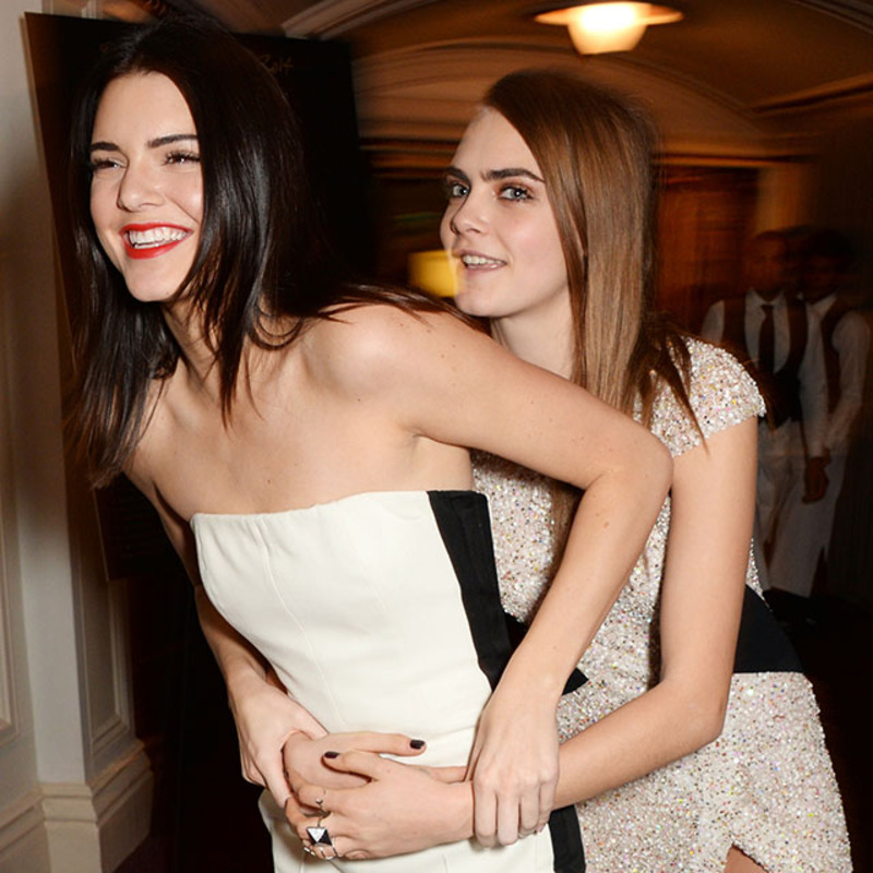 ¿Kendall Jenner & Cara Delevigne más comprometidas que nunca?