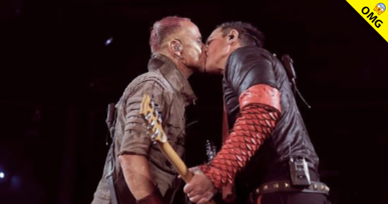 Integrantes de ‘Rammstein’ se besan en concierto en Rusia