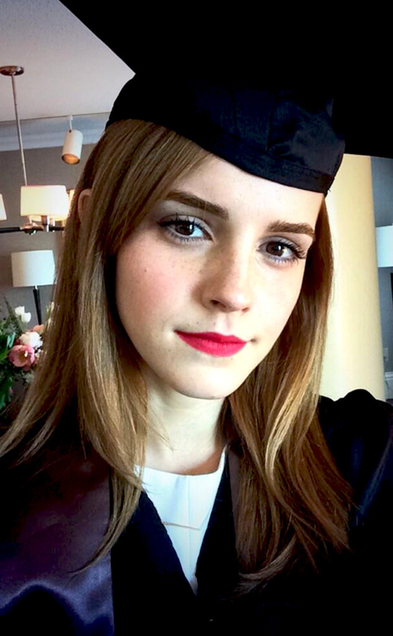 ¡Emma Watson se graduó en la universidad!