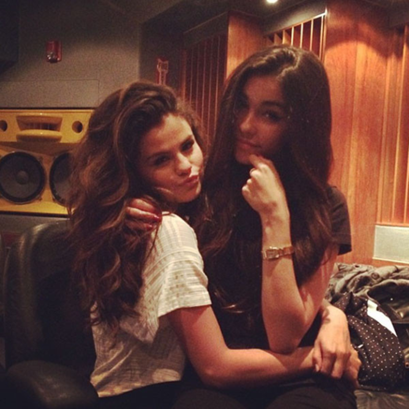 Selena visitó a Justin en el estudio de grabación