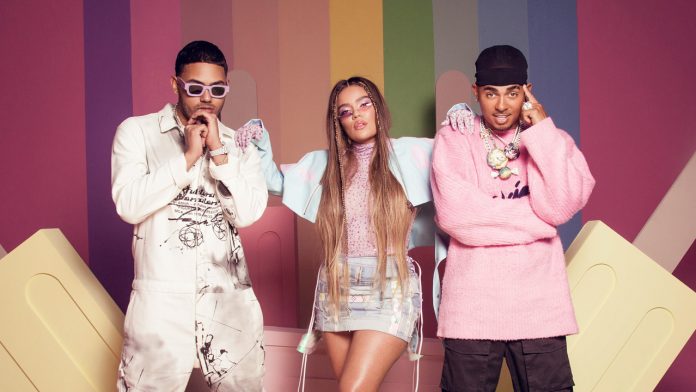 Ozuna, Myke Towers y Karol G se unen en el remix de ‘Caramelo’