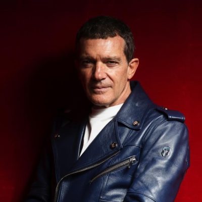 Antonio Banderas revela que tiene Covid-19