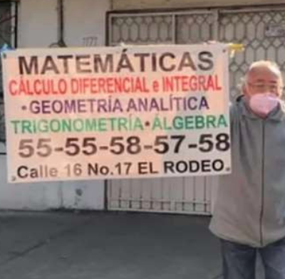 Abuelito se viraliza por ofrecer clases de matemáticas en las calles de CDMX