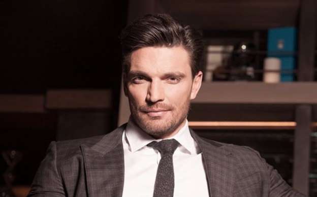 JULIÁN GIL