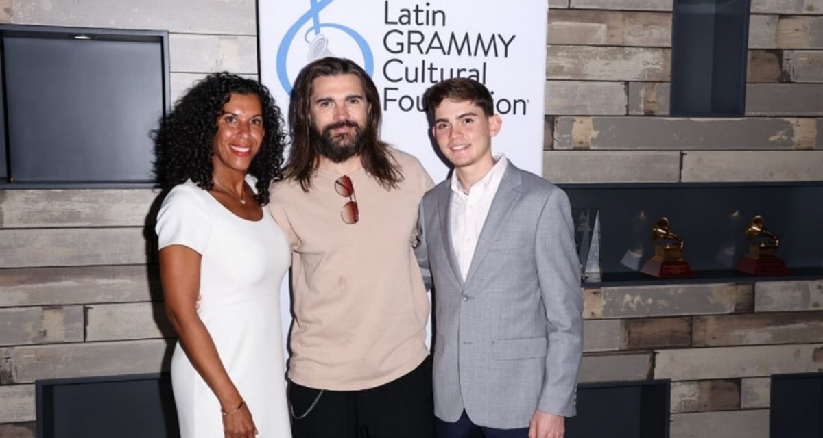 La Fundación Cultural Latin Grammy® otorga La Beca Juanes a Xavier Cintrón
