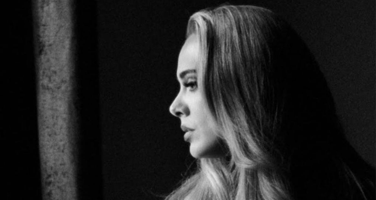 Adele va por todos los récords con “Easy On Me”