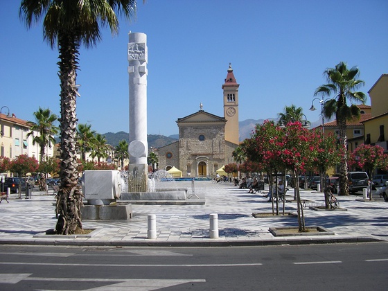 Marina di Carrara City center