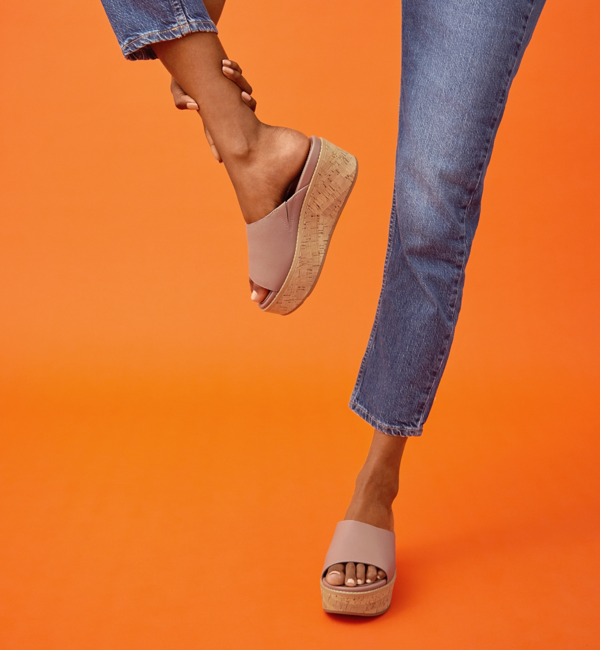 Lulu Sandal Gif