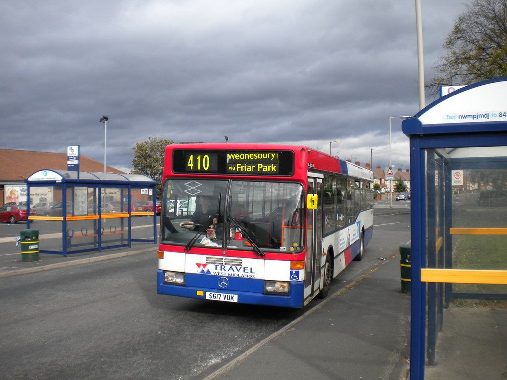 Bus in Friar Park (1)