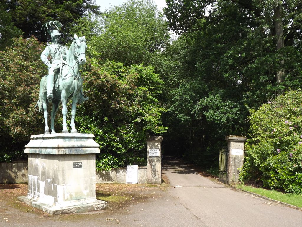 Lord Strathnairn Statue, Foley Manor