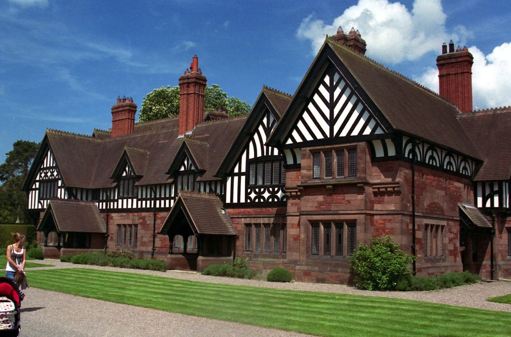 Eaton Hall Cottages, Eaton Hall
