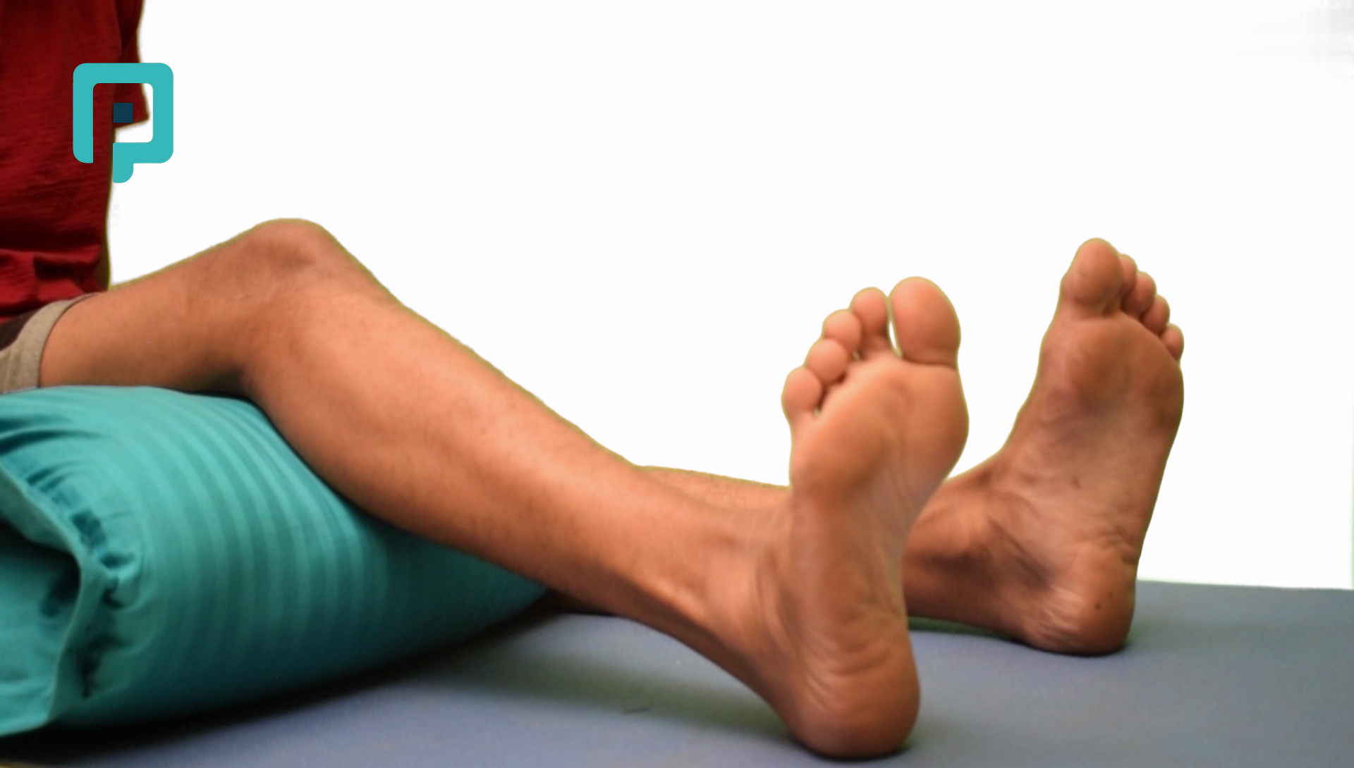 ankle inversion eversion with flexed knee - beginner Lower Body exercise