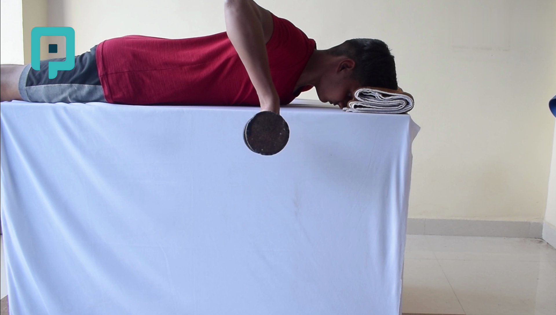 prone row with shoulder blade retraction - beginner Upper Body exercise