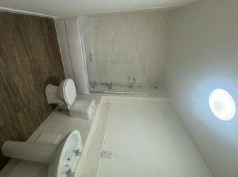 Agency listing goes sideways – literally, as property photography takes a turn