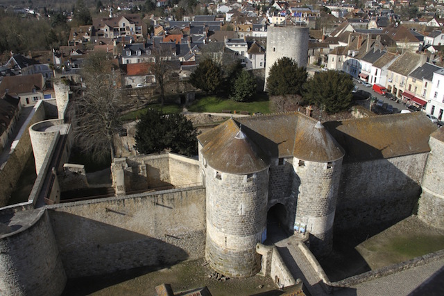 Château de Dourdan / DR