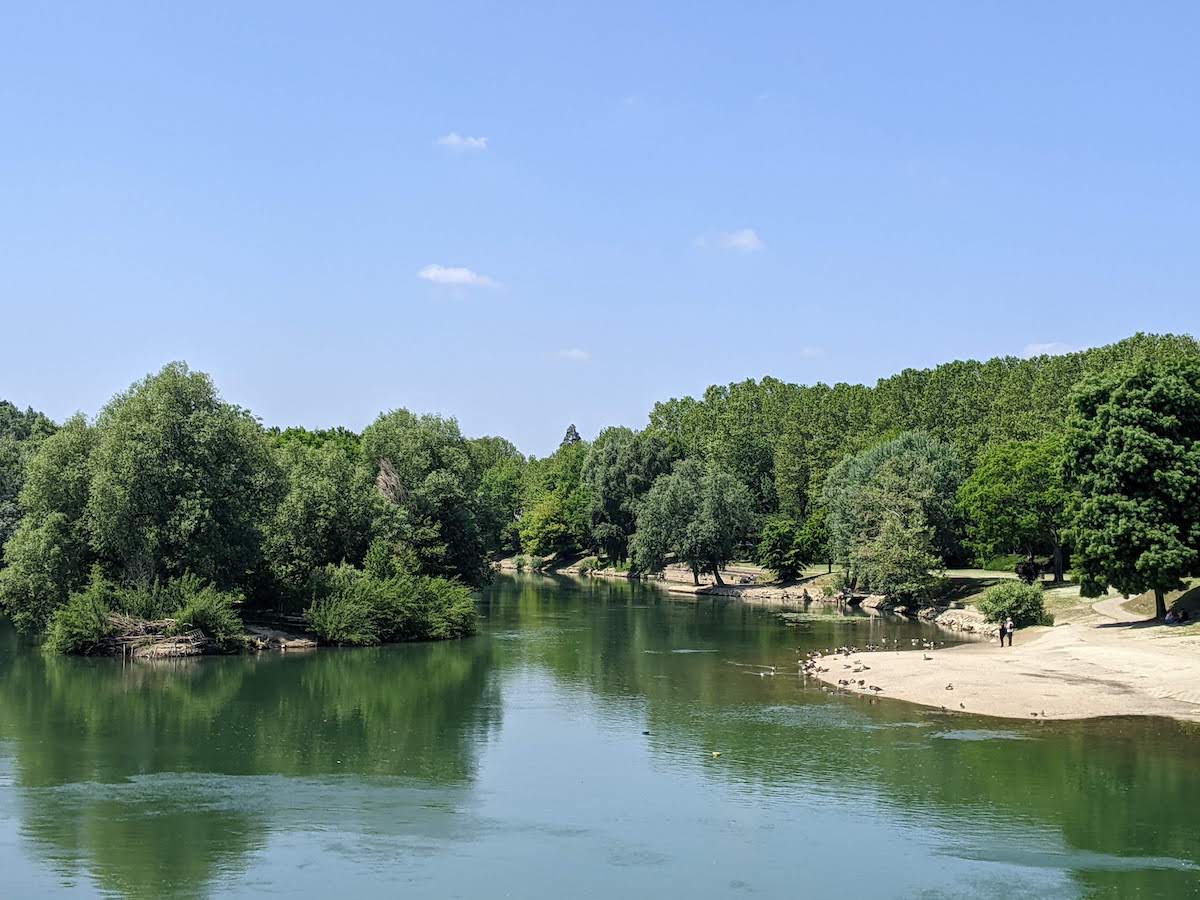 Une plage sur la Marne / © Rémi Belot pour Enlarge your Paris